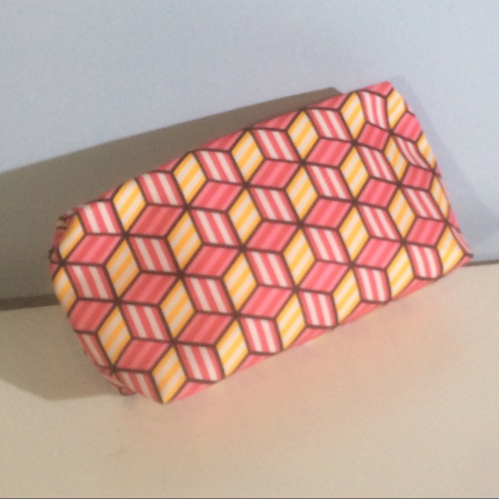 Clinique Geometric Square Cube Pink Yellow Rectangular Cosmetic Case Storage Bag - Picture 6 of 6